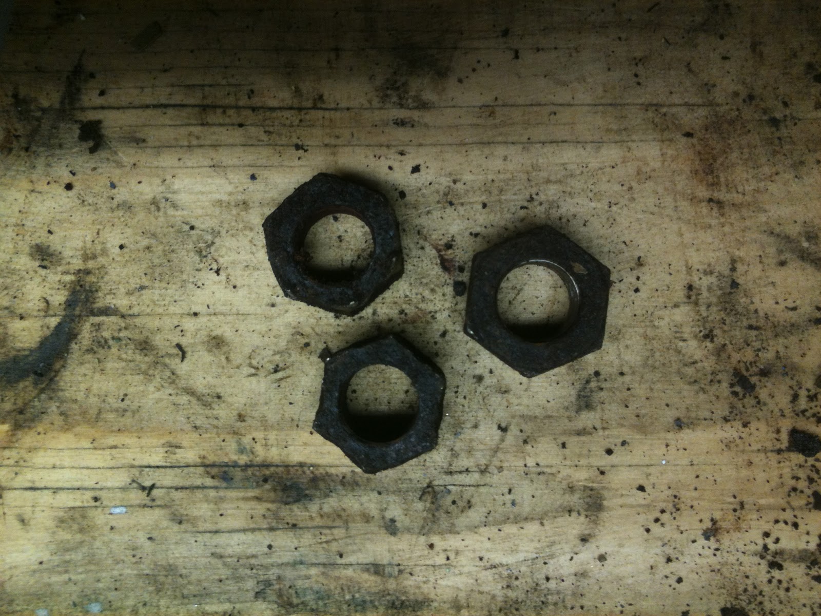 Dannerrs blog How to screw off stuck manifold nuts.
