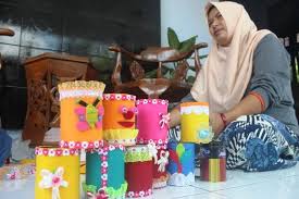 6 Kreasi dari Barang Bekas, Cocok untuk Mengisi Waktu Luang 6 Kreasi dari Barang Bekas, Cocok untuk Mengisi Waktu Luang
