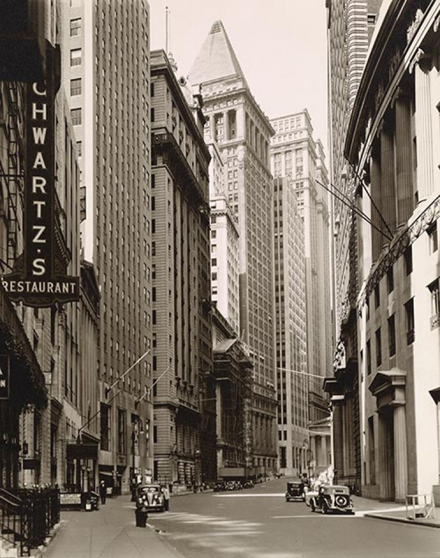 A Deep Look Into Architecture And Urban Design Of New York City In The 1930s Through Berenice