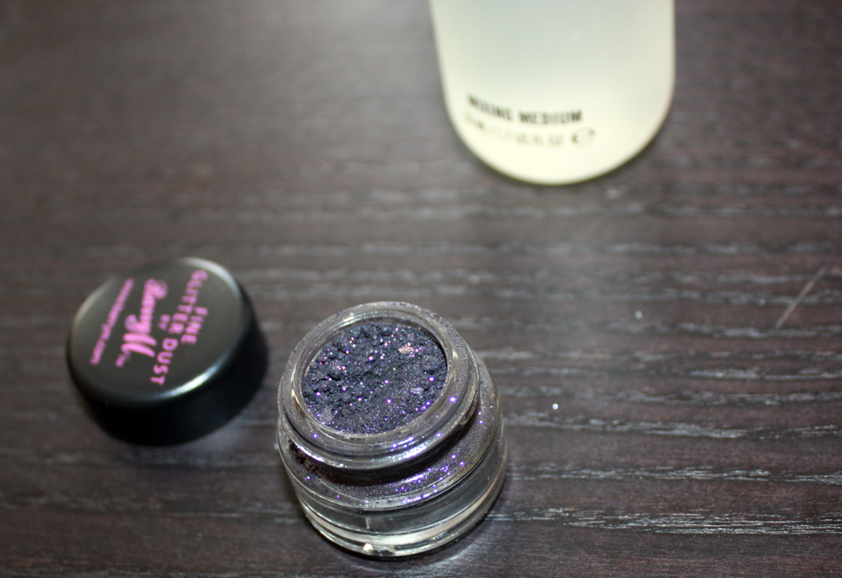 Comment intensifier et fixer ses pigments avec le MAC Mixing Medium