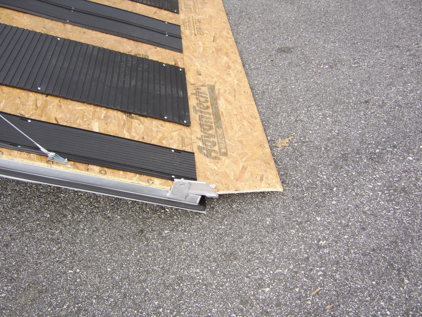 Michaud's Auburn NITRO 101" x 12' Crossover (Hybrid) Snow Trailer