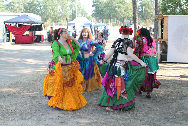 On Being a Renaissance Faire Performer + $150 Fabricadabra.com Gift Card GIVEAWAY!! Bohemian home decor. Fabricadabra review. Renaissance faire gypsy. Gypsy camp decor, gypsy inspired decor.