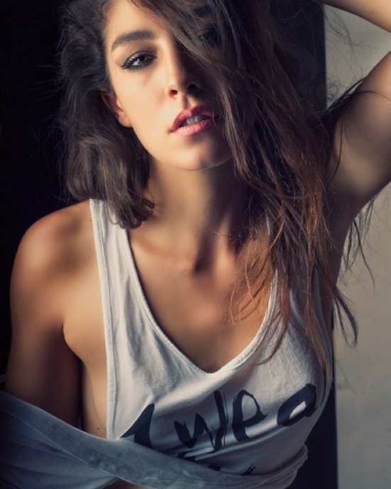 As sensuais modelos na fotografia de Metin Demiralay Metin Demiralay 500px arte fotografia mulheres modelos fashion beleza sensuais