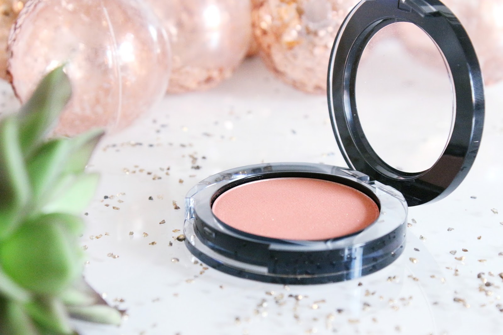 soft-blend-blush-studiomakeup soft-blend-blush-studiomakeup