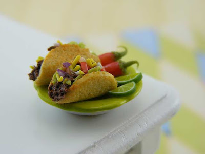 15 Miniatur Makanan Unik Karya Shay Aaron
