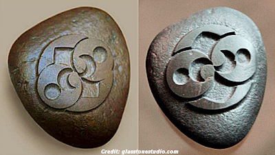 Roswell Rock & Replica - Comparison (The original is on the left)