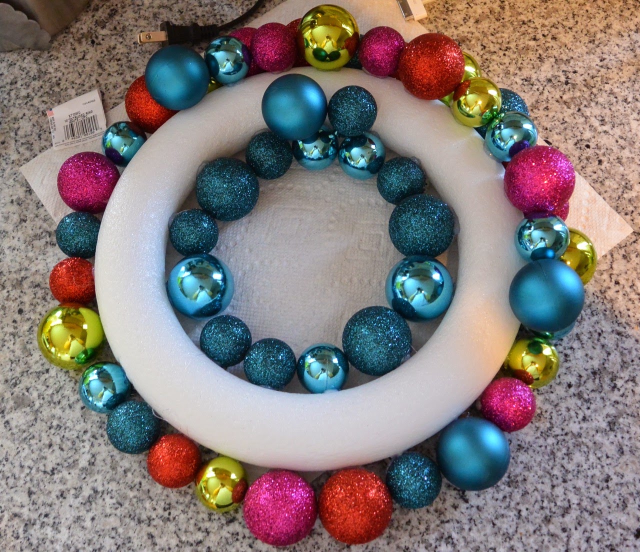Mixin' Mom DIY Ornament Wreath