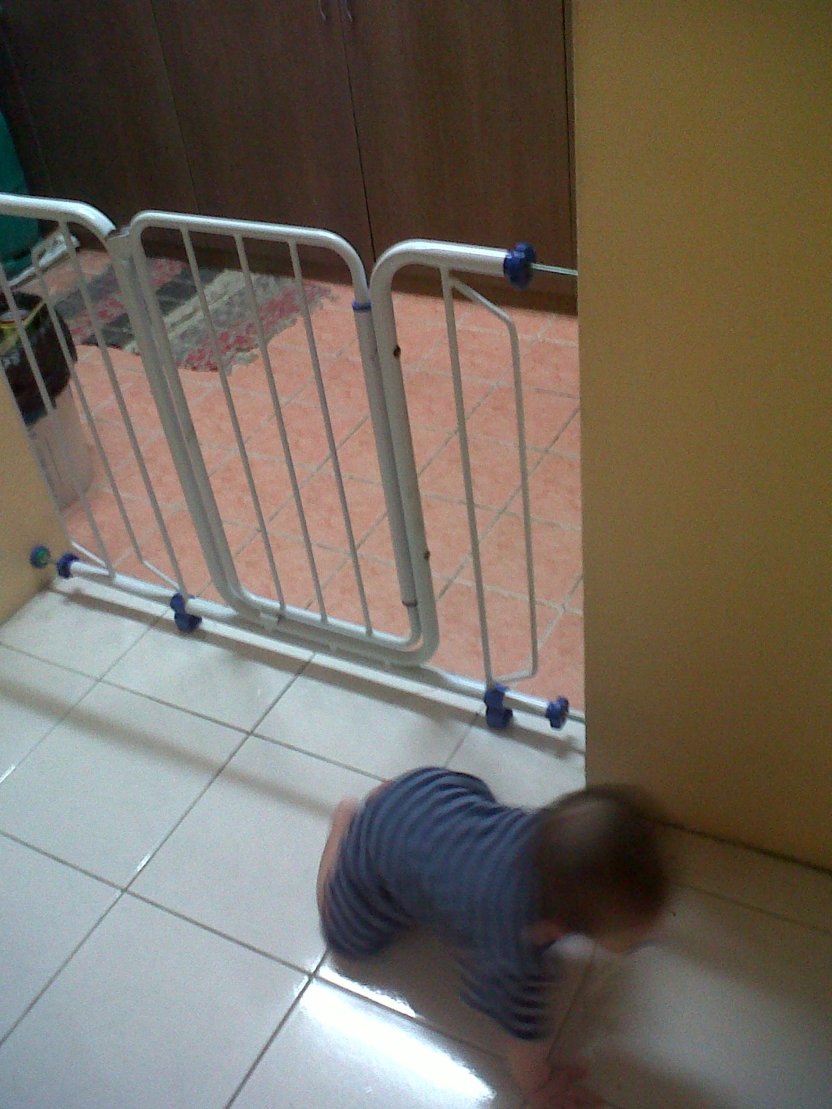 Pagar Dapur Baby Desainrumahid Preloved Safety Gate Baby Qi Only Rm30 Julia Johari