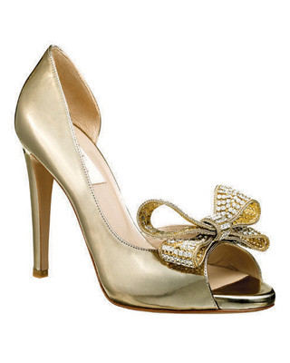 A Wedding Addict: Pretty Gold Wedding Shoes