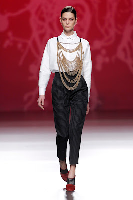 Raíz de Ulises Mérida en MBFWM Raíz de Ulises Mérida en MBFWM