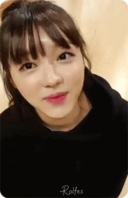 오마이걸 대표적인 꿀잼 V앱 돌려돌려 돌림판 - 유아 움짤.gif | 인스티즈