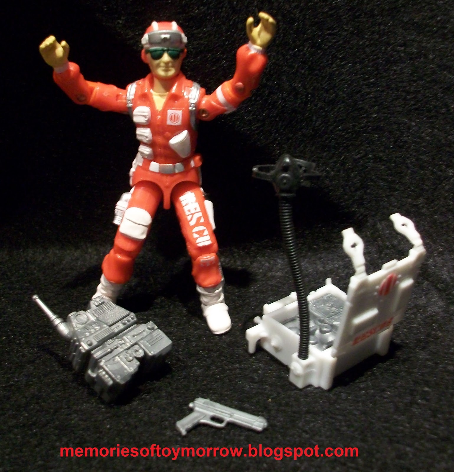 Memories of Toymorrow: GI Joe Lifeline, the Medic that needs a Dictionary