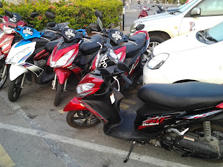 skuter baru untuk disewa SUZUKI SKYDRIVE 125 skuter baru untuk disewa SUZUKI SKYDRIVE 125