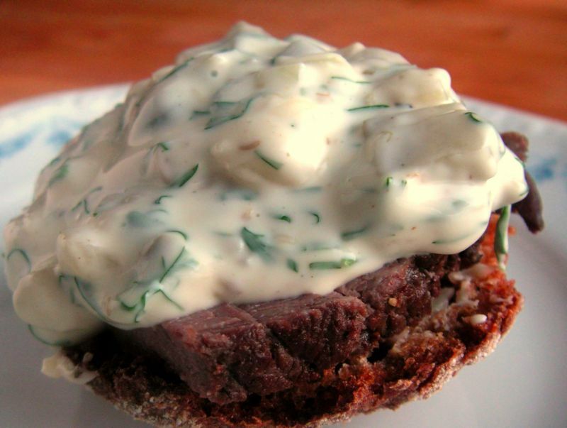 Herkkusuun lautasella Ruokablogi Remouladekastike