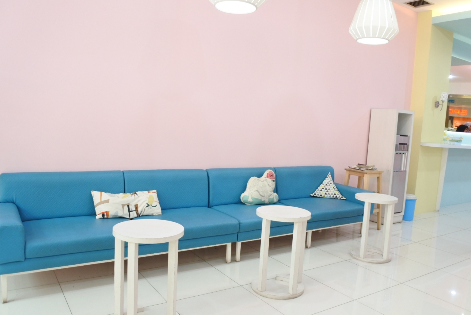 belanja di emina store bandung cihelas walk belanja di emina store bandung cihelas walk