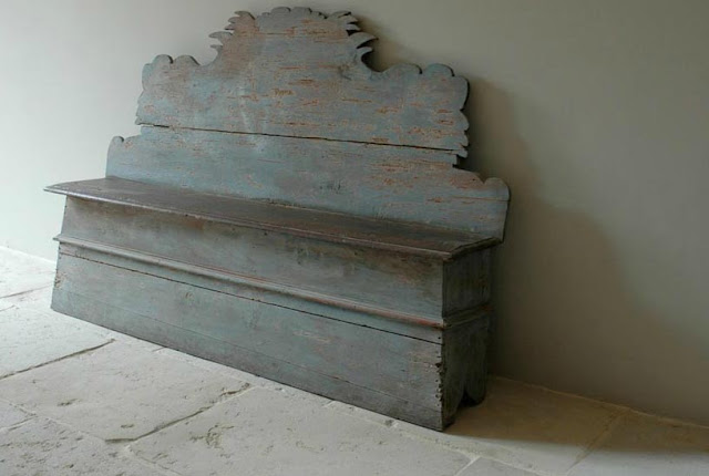 Antique Bench via Chateau Domingue as seen on linenandlavender.net