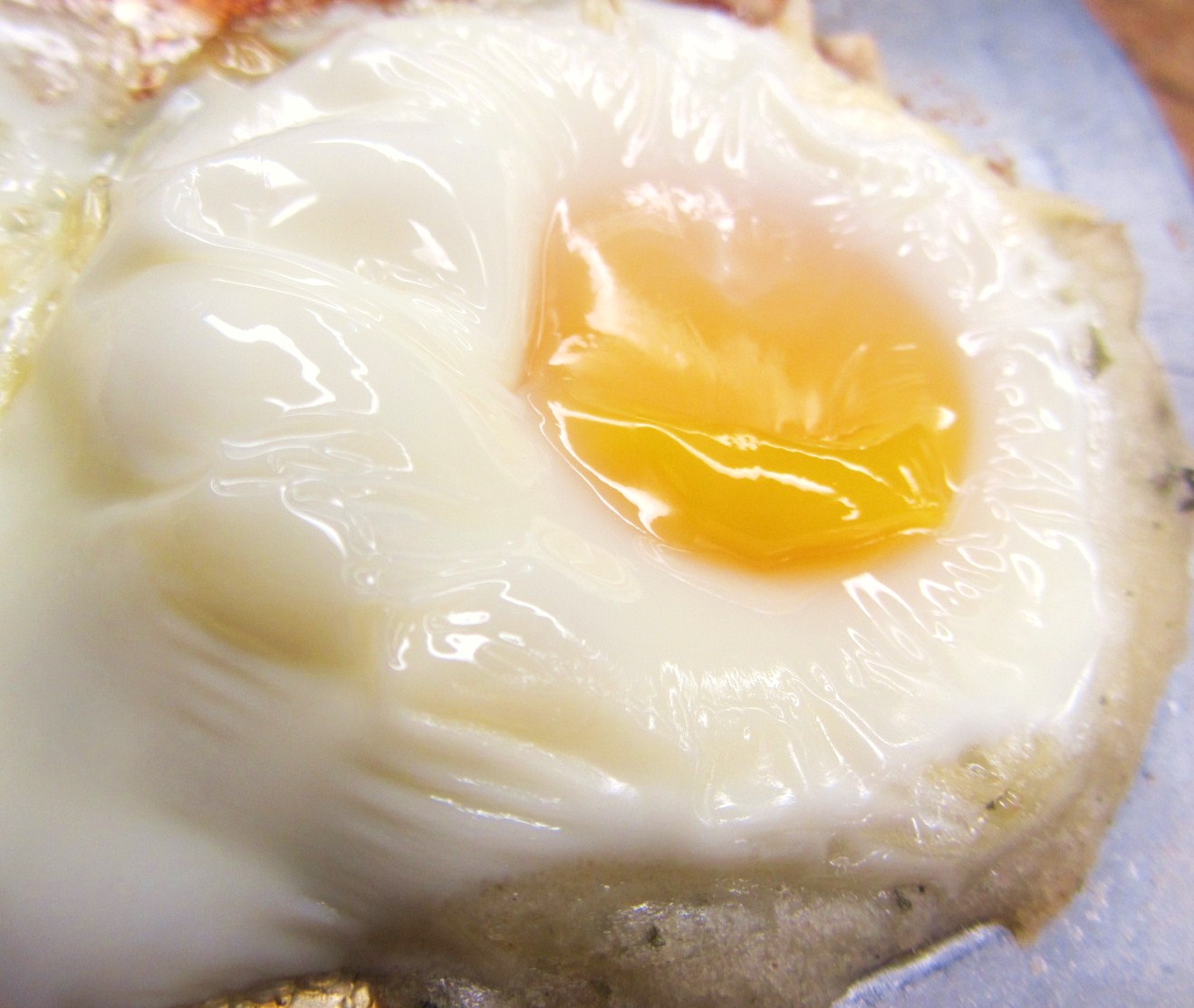 Let's eat......simple! Easy Eggs in Mashed Potato cups
