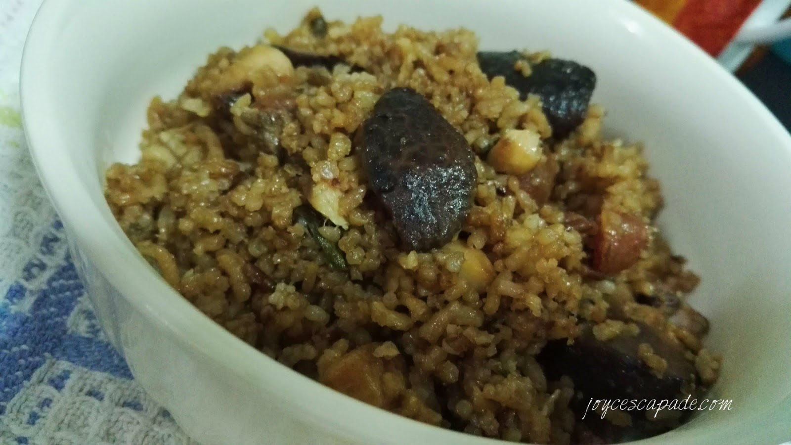 Rice Cooker Version "Claypot" Chicken Rice Joy 'N' Escapade