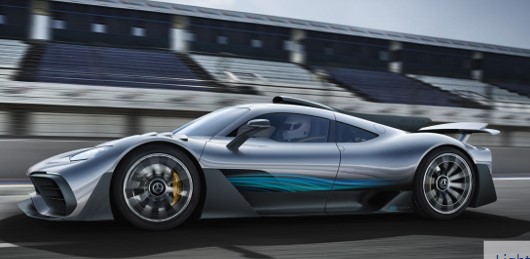 The Mercedes-AMG ONE The Mercedes-AMG ONE : Formula 1 in The Road