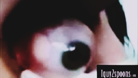 1 Guy 2 Spoons Vídeo Vídeo de 1 Guy 2 Spoons