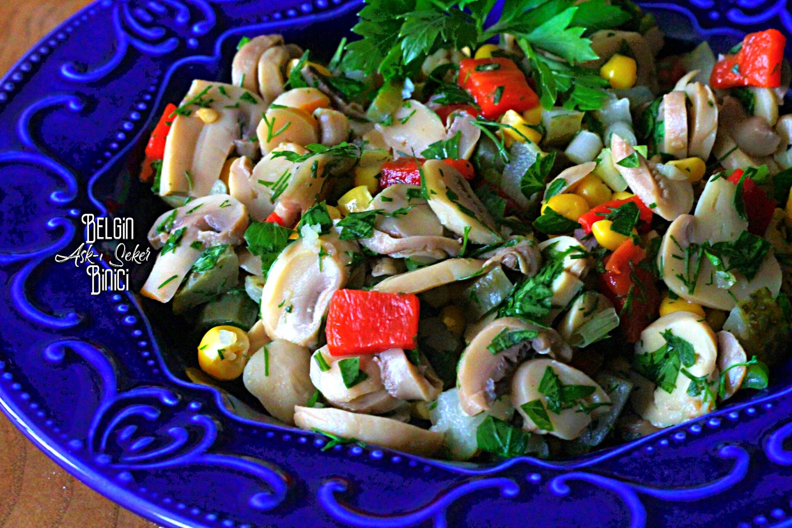 Mantar Salatası Tarifi Mantar Salatası Tarifi
