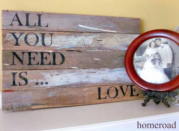 All you need is love pallet art www.homeroad.net