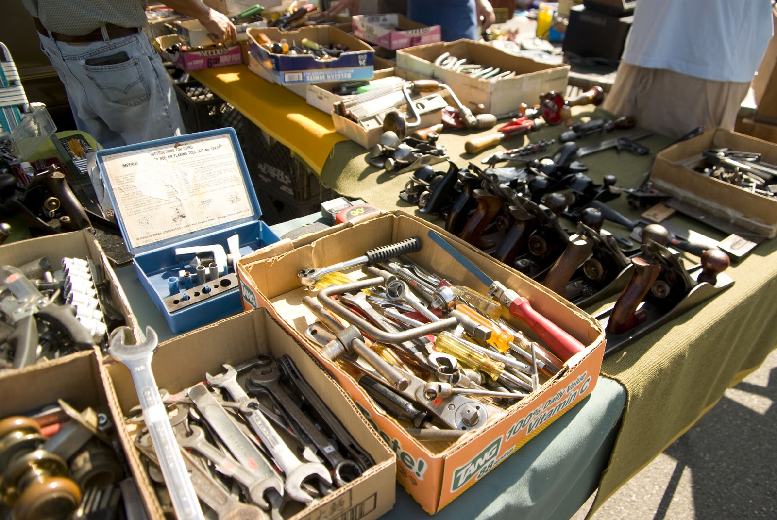 Chelsea Lyn: flea market extravaganza