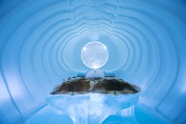 http://photofun4u.com/the-strangest-hotels-on-earth