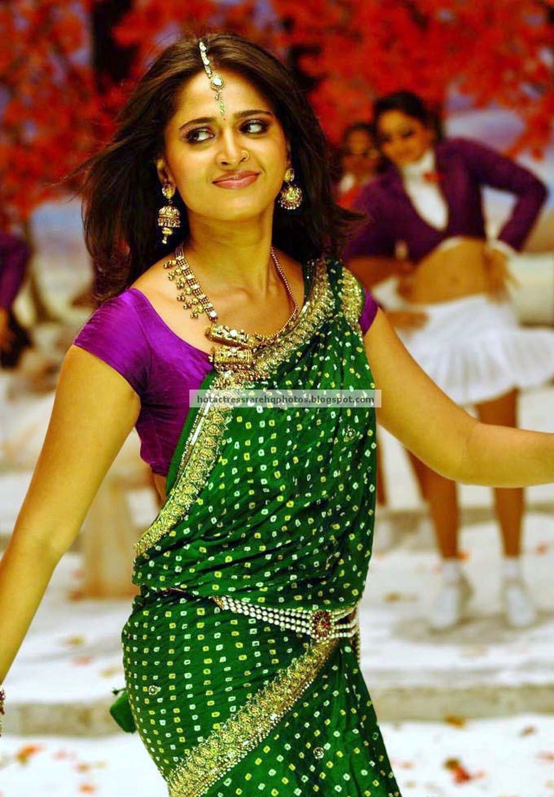 Hot Indian Actress Rare Hq Photos Telugu Actress Anushka Shetty Sexy Dance In Low Hip Green 