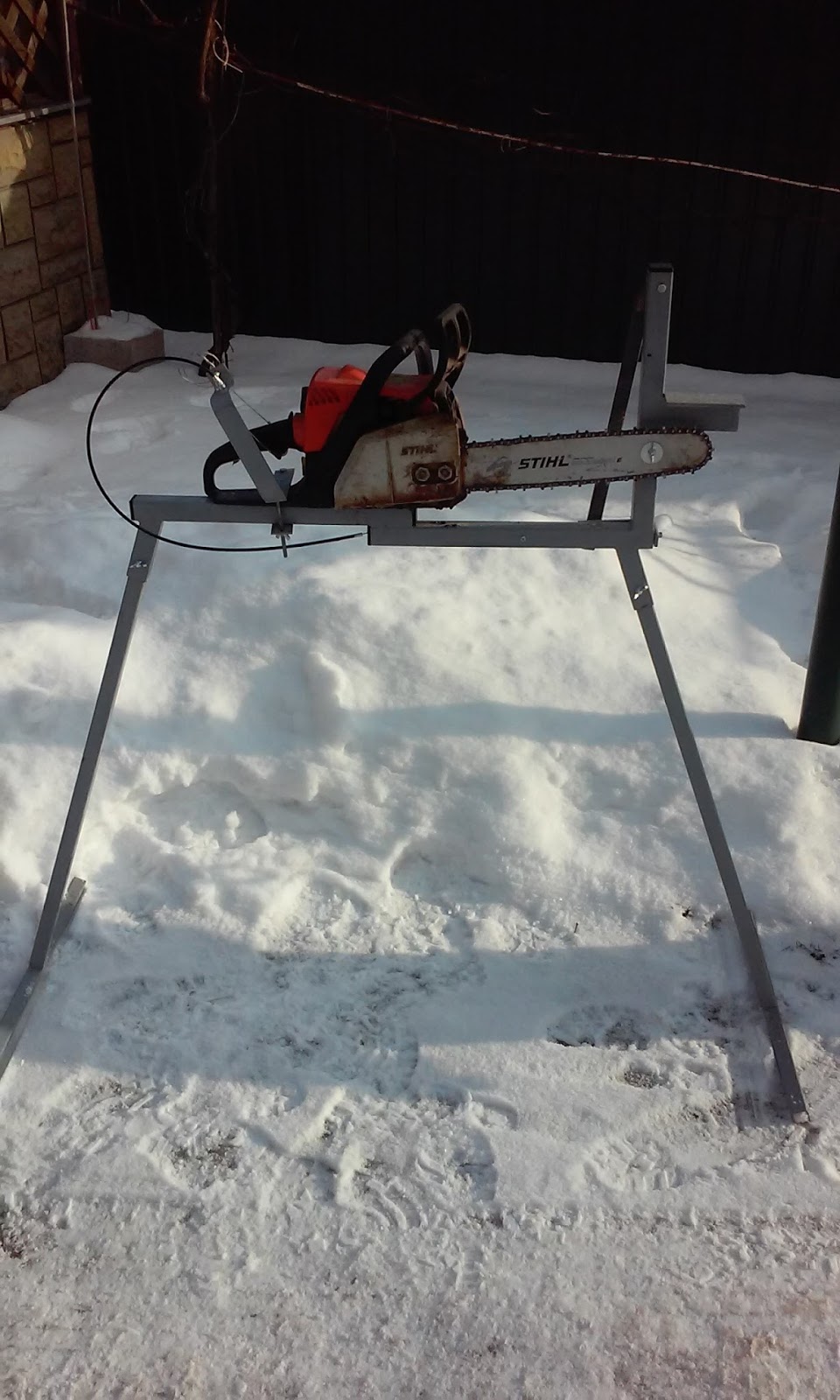 Log horse with chainsaw holder Drill Grape Electric Grape Crusher Log