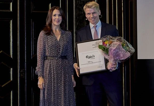 Crown Princess Mary wore Gianvito Rossi Court Pumps and Crown Princess Mary carried Hugo Boss Clutch Bag