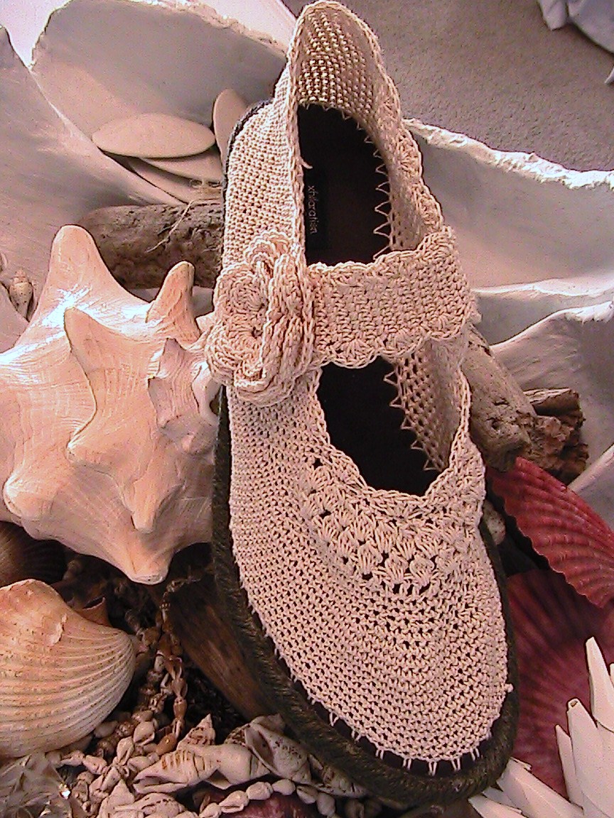 katty-s-cosy-cove-crochet-shoes
