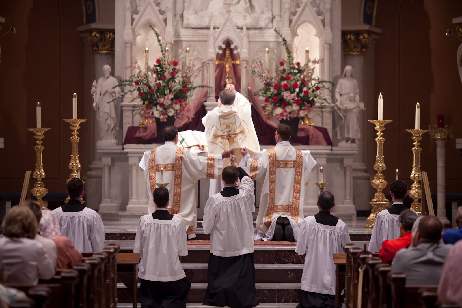 Southern Orders THE REFORM OF THE REFORM ORDINARY FORM SOLEMN SUNG 