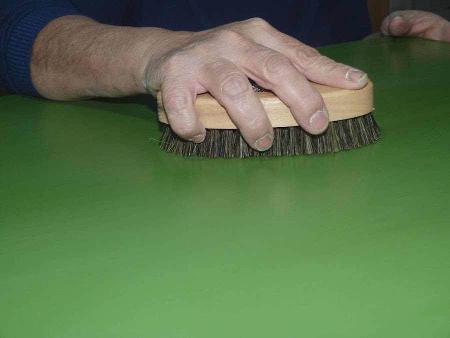 mesa-acero-pintada-pulir