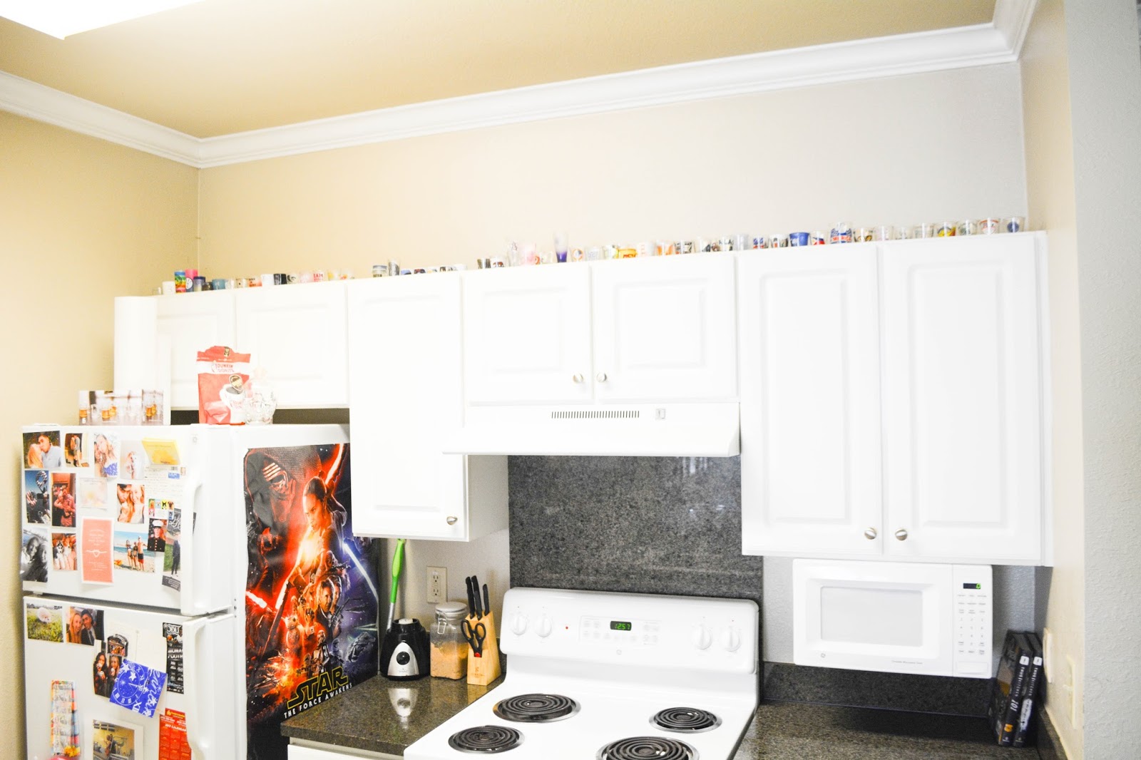 Apartment Tour: Kitchen & Entrance Apartment Tour: Kitchen & Entrance