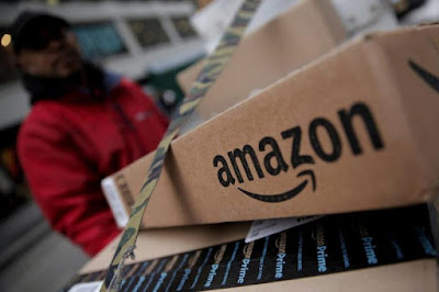 Οργή για την Amazon – Ηλεκτρονικό βραχιολάκι στους εργαζόμενους ελέγχει κάθε τους κίνηση. ΤΟ ΧΑΡΑΓΜΑ ΞΕΚΙΝΗΣΕ.  