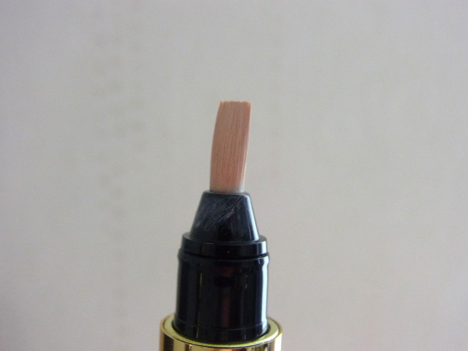 Beauty Becky YSL Touche Eclat Highlighter Pen