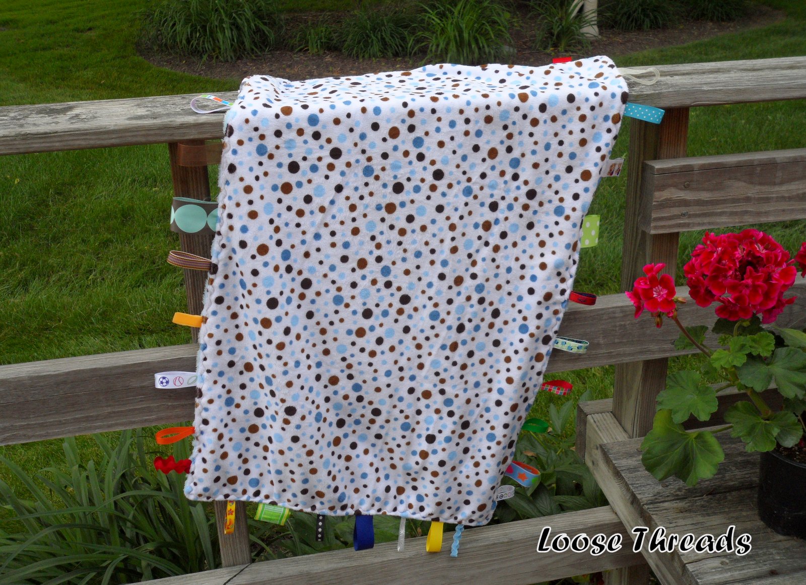 Loose Threads Baby Ribbon Blanket Tutorial