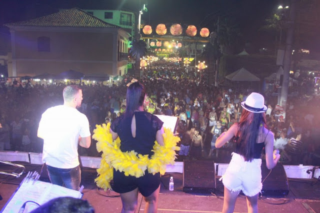 http://vnoticia.com.br/noticia/3538-segundo-dia-de-carnaval-em-sjb-arrasta-multidao-para-a-avenida-do-samba