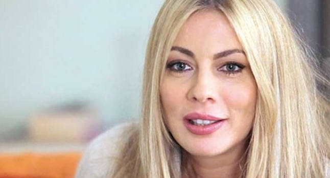 Αυτή είναι η Απάντηση της Καρύδη σε Όλους τους επικριτές της Αυτή είναι η Απάντηση της Καρύδη σε Όλους τους επικριτές της