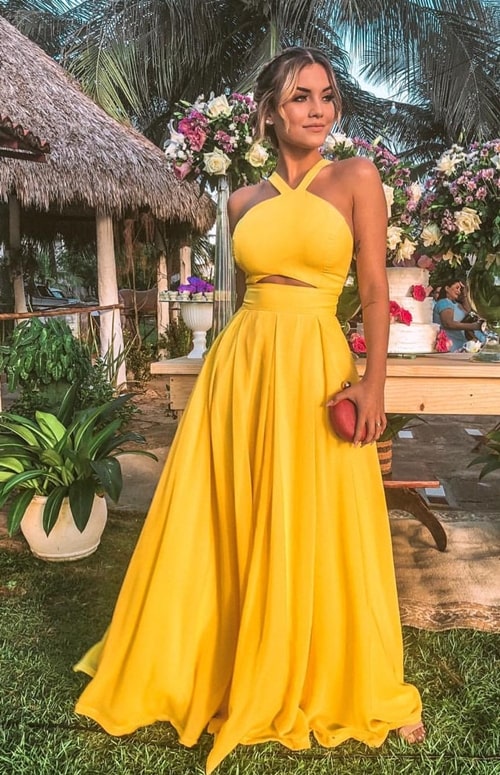 vestido de madrinha na cor amarelo