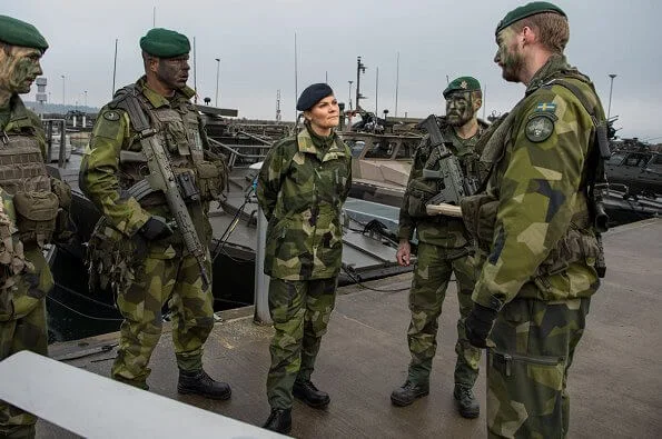 Crown Princess Victoria visited the 1st Marine Regiment (Amf 1) at the Berga Naval Base in the archipelago of Stockholm