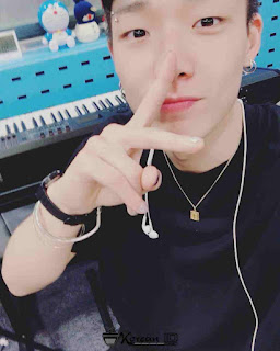 Foto Baru Bobby iKON Selfie atau Selca Foto Baru Bobby iKON Selfie atau Selca