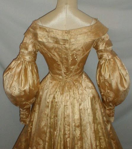 All The Pretty Dresses: 1830's Gold Brocade Dress