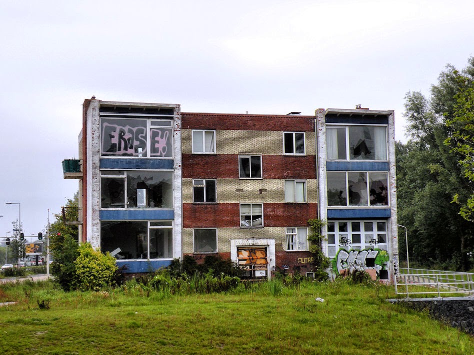 herberts wetenswaardigheden: Flatje Korhoen vervangen door flat Nieuw