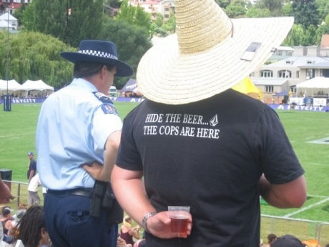 Hide The Beer The Cops Are Here funny t-shirt
