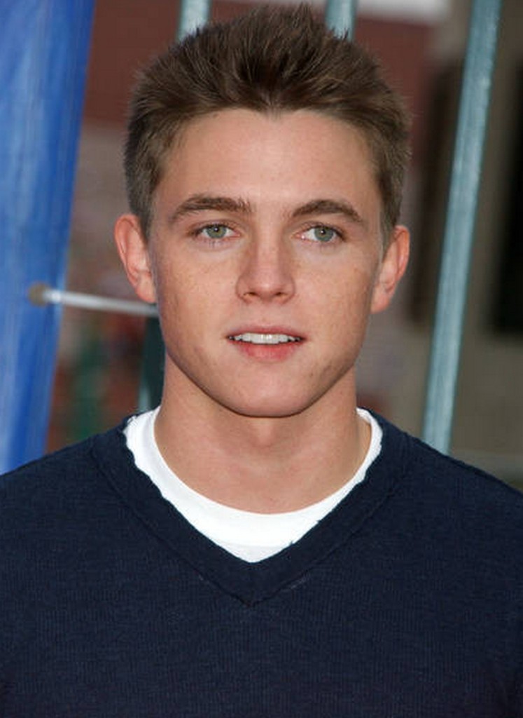 Hollywood Stars Jesse McCartney Biography