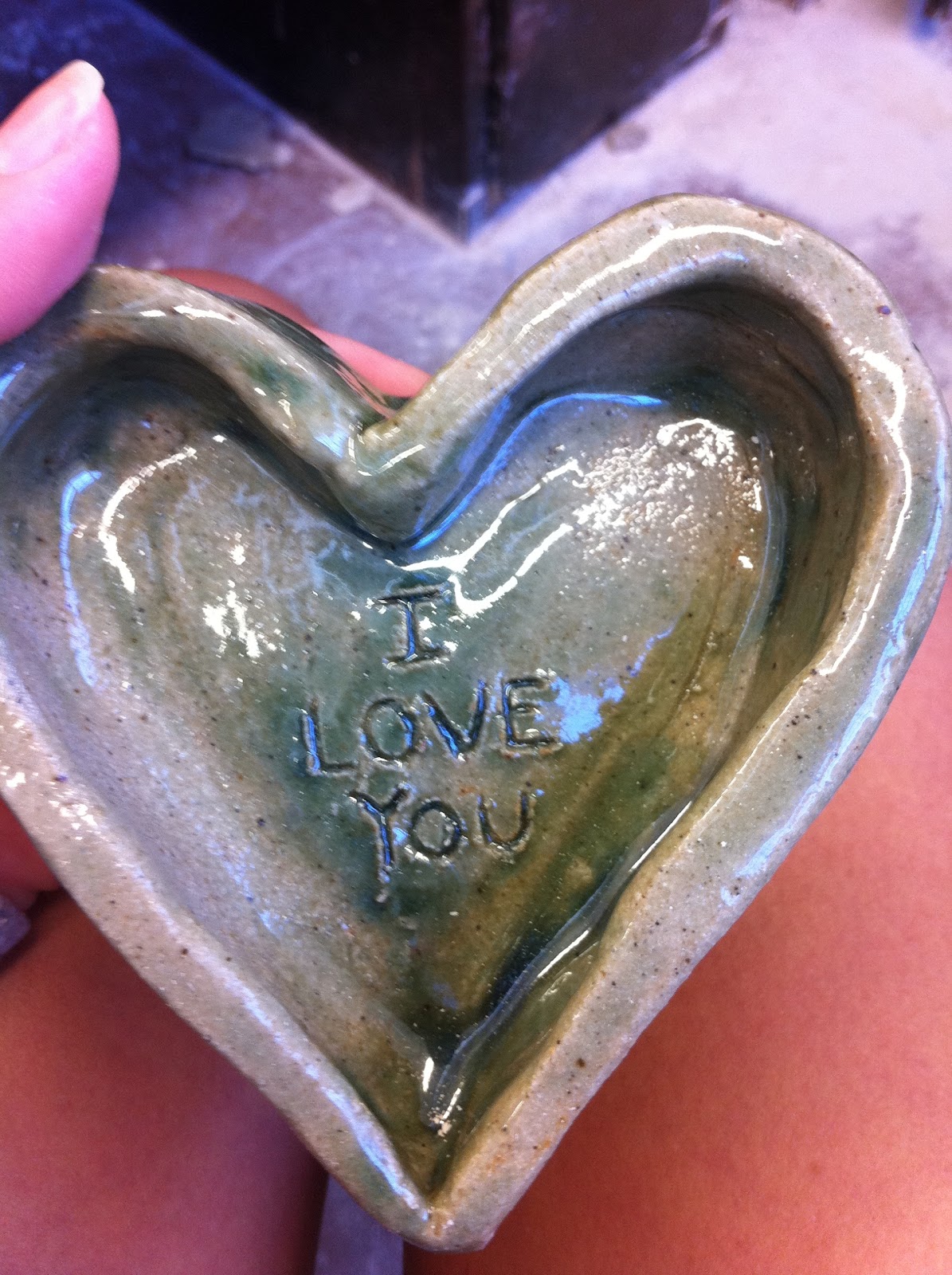 my arts cooller Heart Pinch Pot