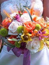 Shimmier with your summer wedding bouquet!