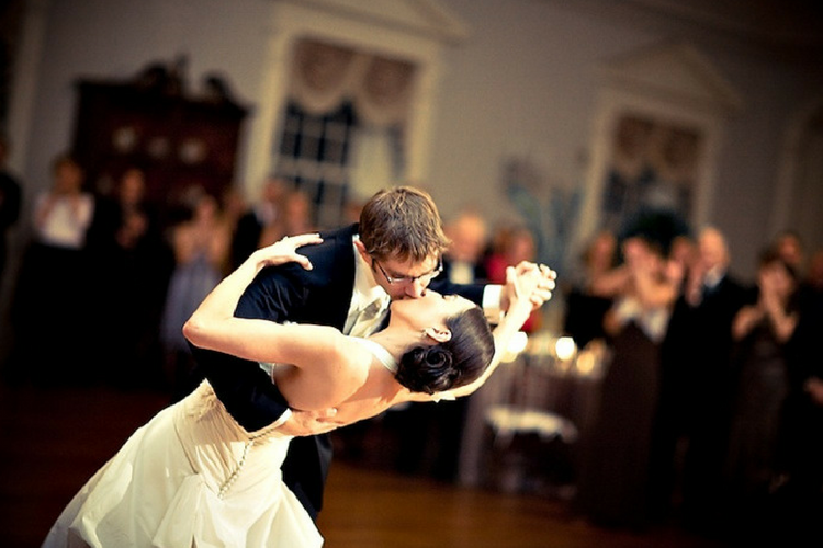 свадьба танцы детей. зажигательный танец для детей. свадебный танец жениха и невесты. детские танцы для свадьбы. свадебный танец.